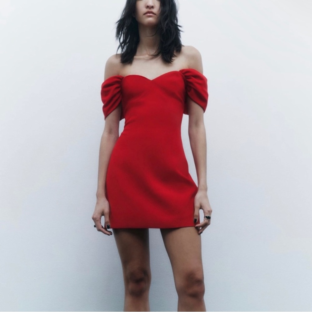 Zara limited edition off shoulder sweetheart neckline mini dress